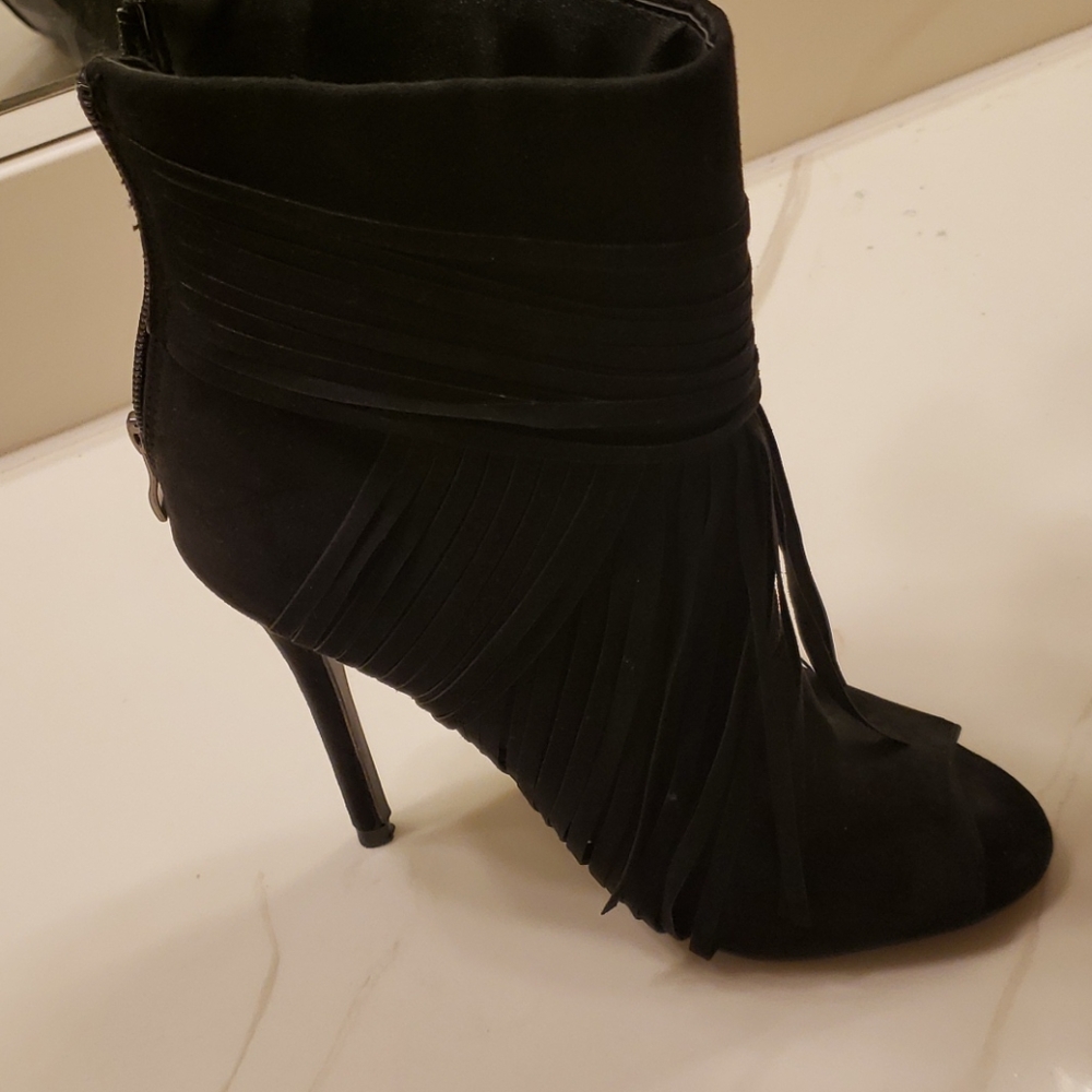 Booties - Picture 4 of 4